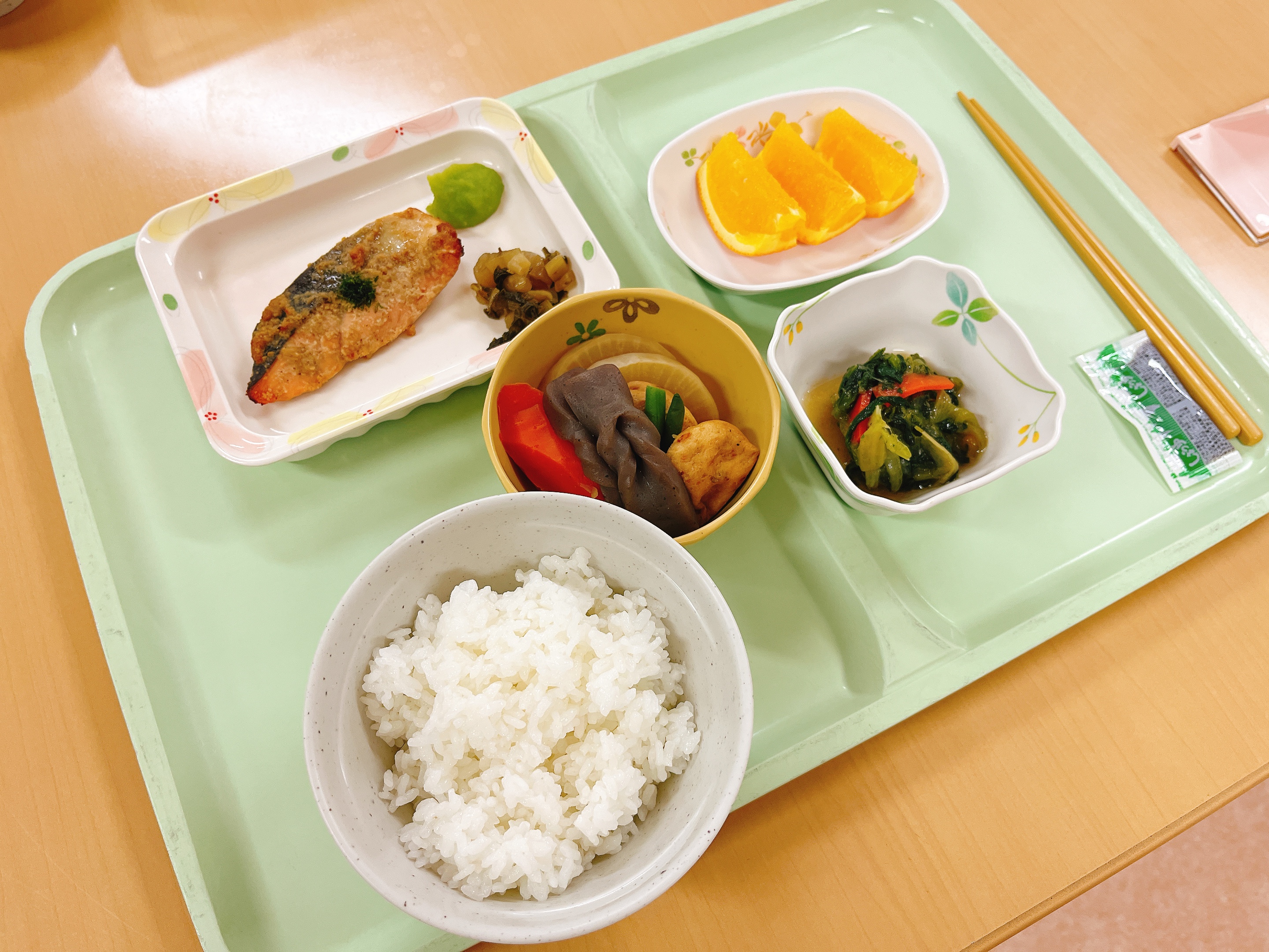 栄養科イメージ２